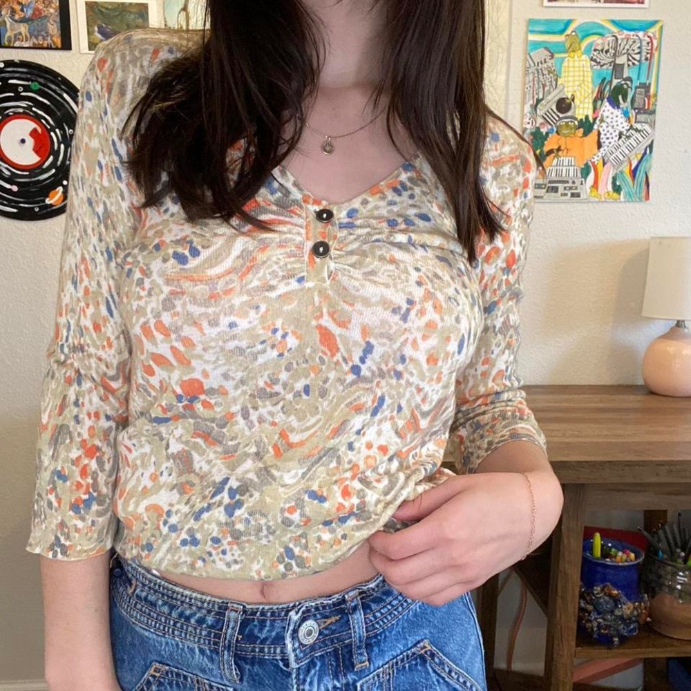 V-neck floral top